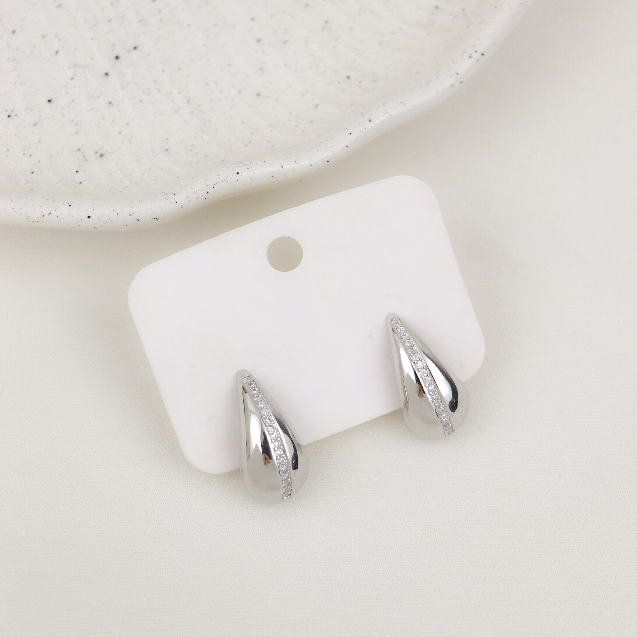 Aretes en Rodio