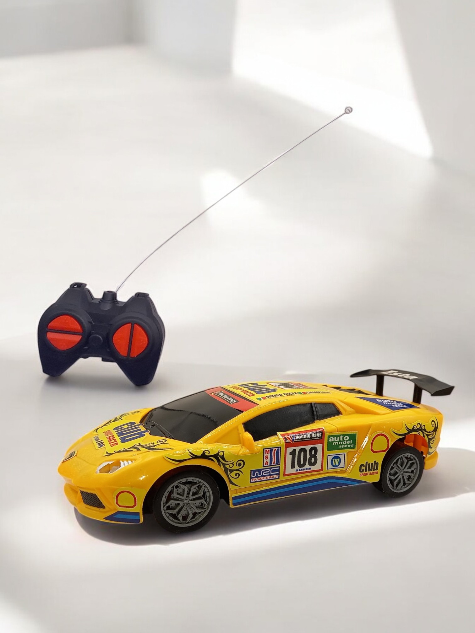 Coche de control remoto