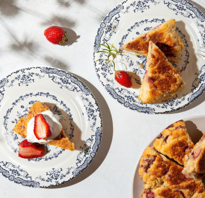 Salad Plates, Ceramic Plates Set of 6, Kitchen Plates Microwave Safe Plates, 8 Inch White Plates Dessert Plates Blue Floral Plates Porcelain Plates