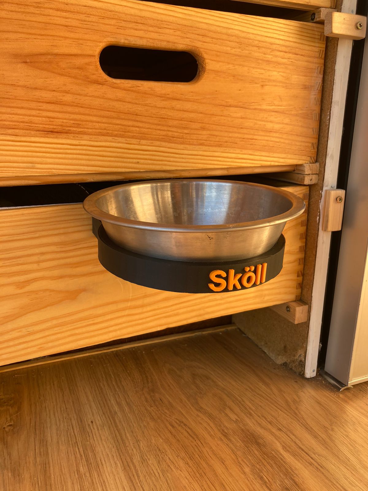 Soporte para comedero de perro