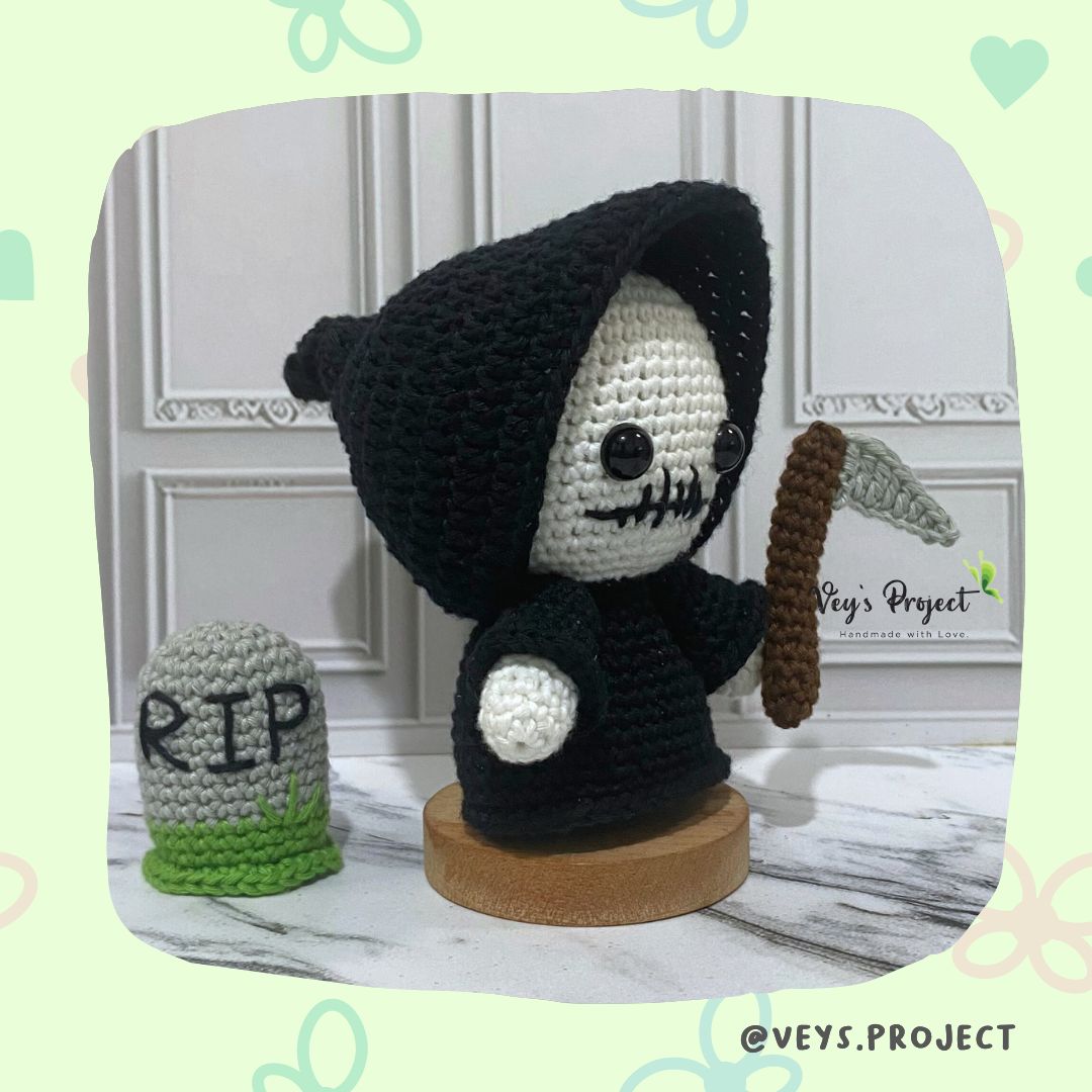 Grim Reaper Amigurumi Crochet Pattern (PDF File Pattern)