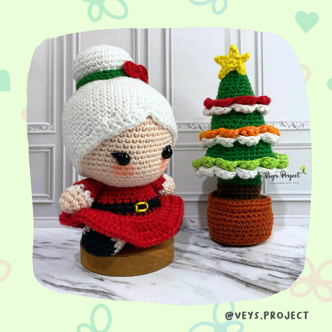 Mrs. Santa Claus Amigurumi Crochet Pattern (PDF File Pattern)