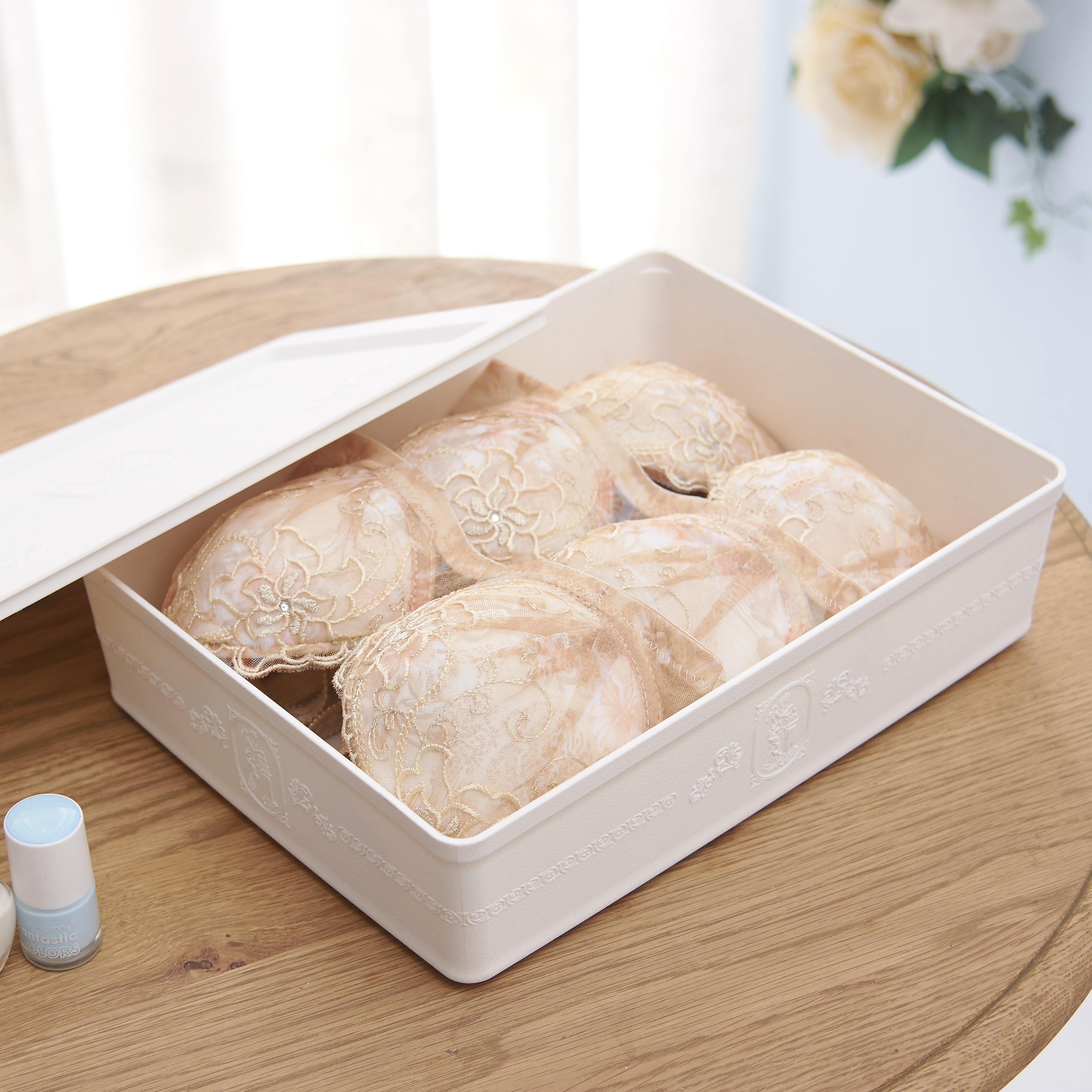 Clothing Storage Box with Lid