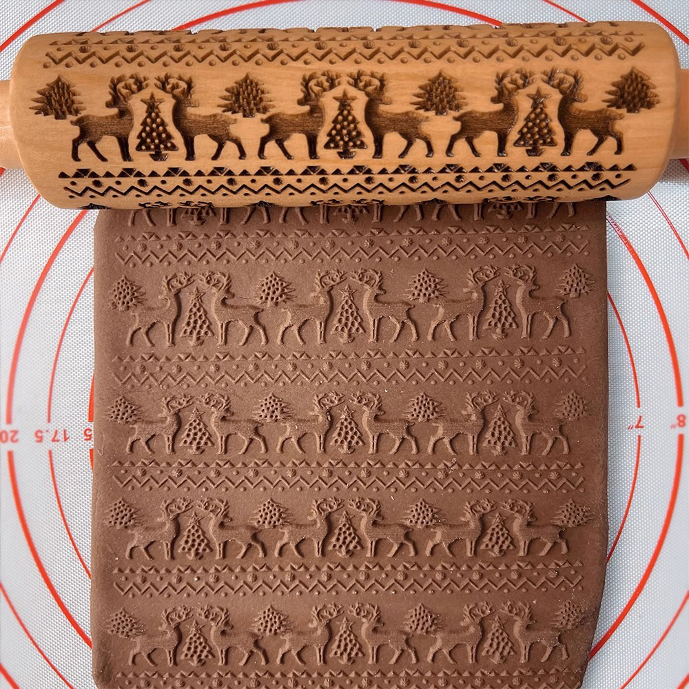 1pc Festive Rolling Pin - Reindeer & Lattice Patterns - Premium Wooden 3D Cookie Mold - Laser Engraved DIY Baking Tool for Charming Biscuits, Fondant Cakes & Dough Artistry