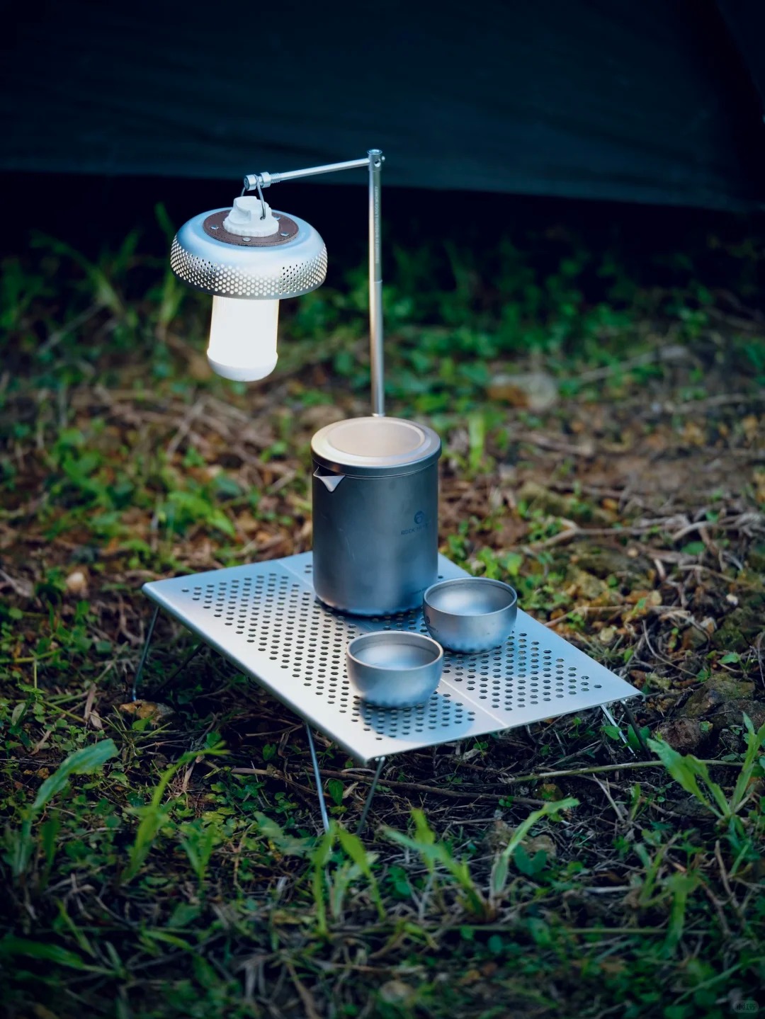 Bàn nhôm siêu nhẹ Rock Monkey