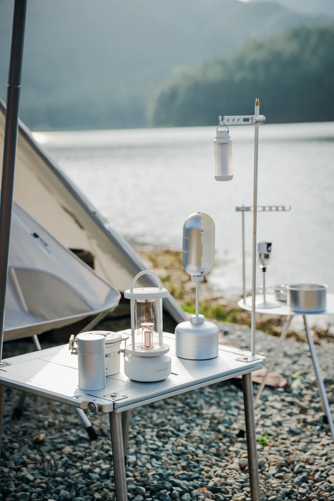 Bàn IGT 2 Unit Rock Monkey 