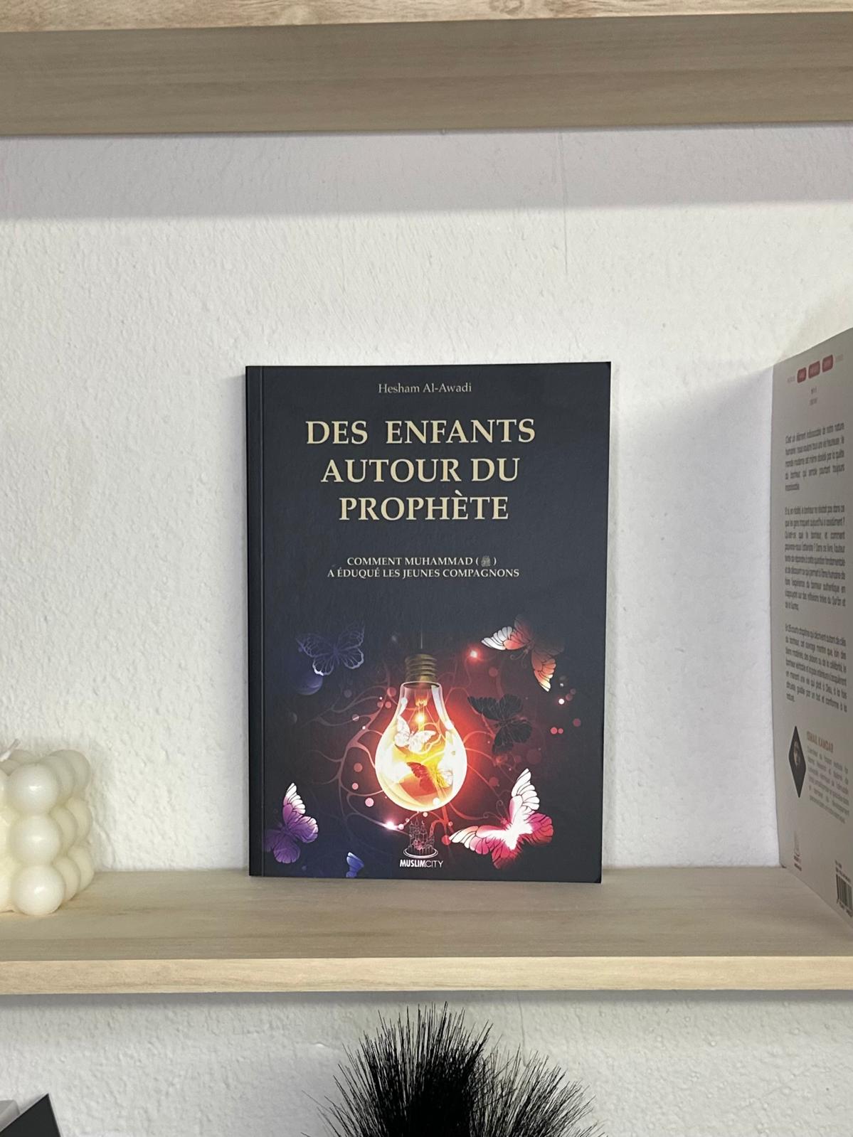 Des enfants autour du prophète