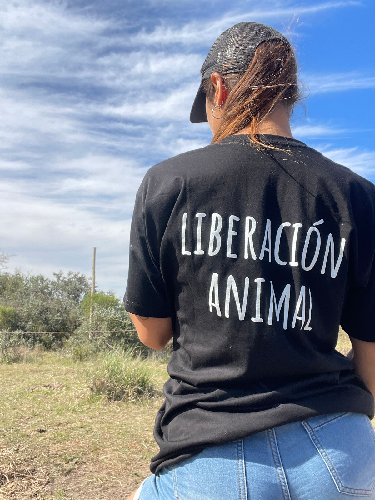 Remera Negra - Liberación animal