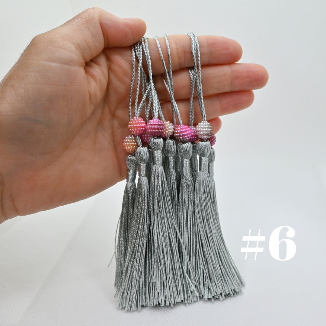 Thread tassels for crafts