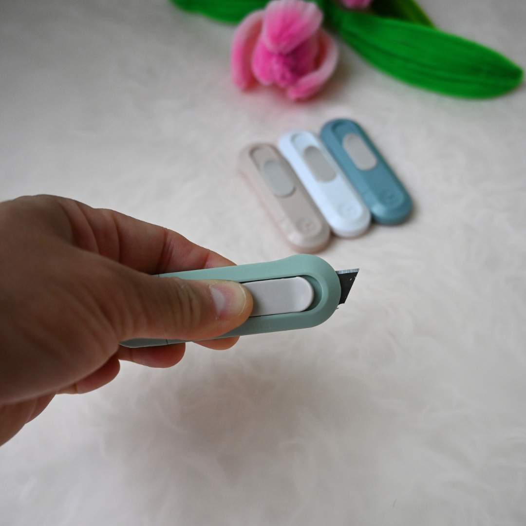 Aesthetic Mini Cutter Kit – Precision Tools Every Crafter Needs