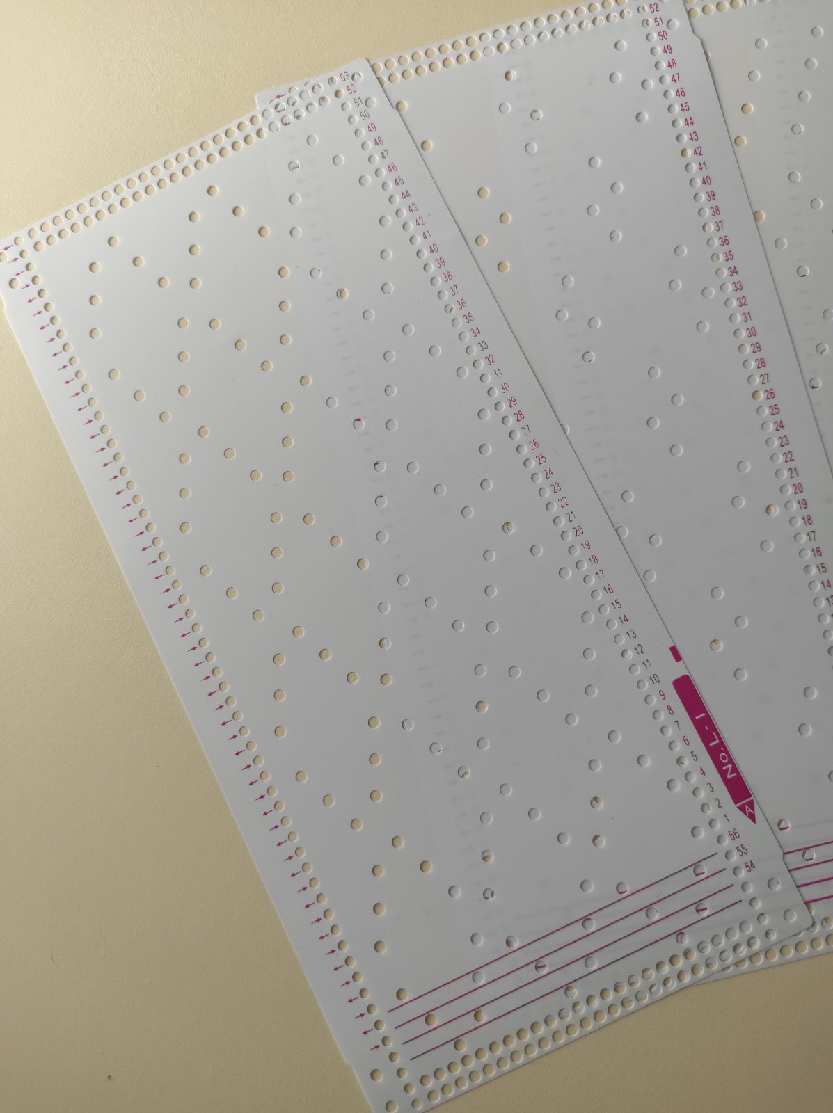 Набір ажурних стандартних перфокарт Silver Reed, Knitmaster та їх аналогів рапорт 24 петлі