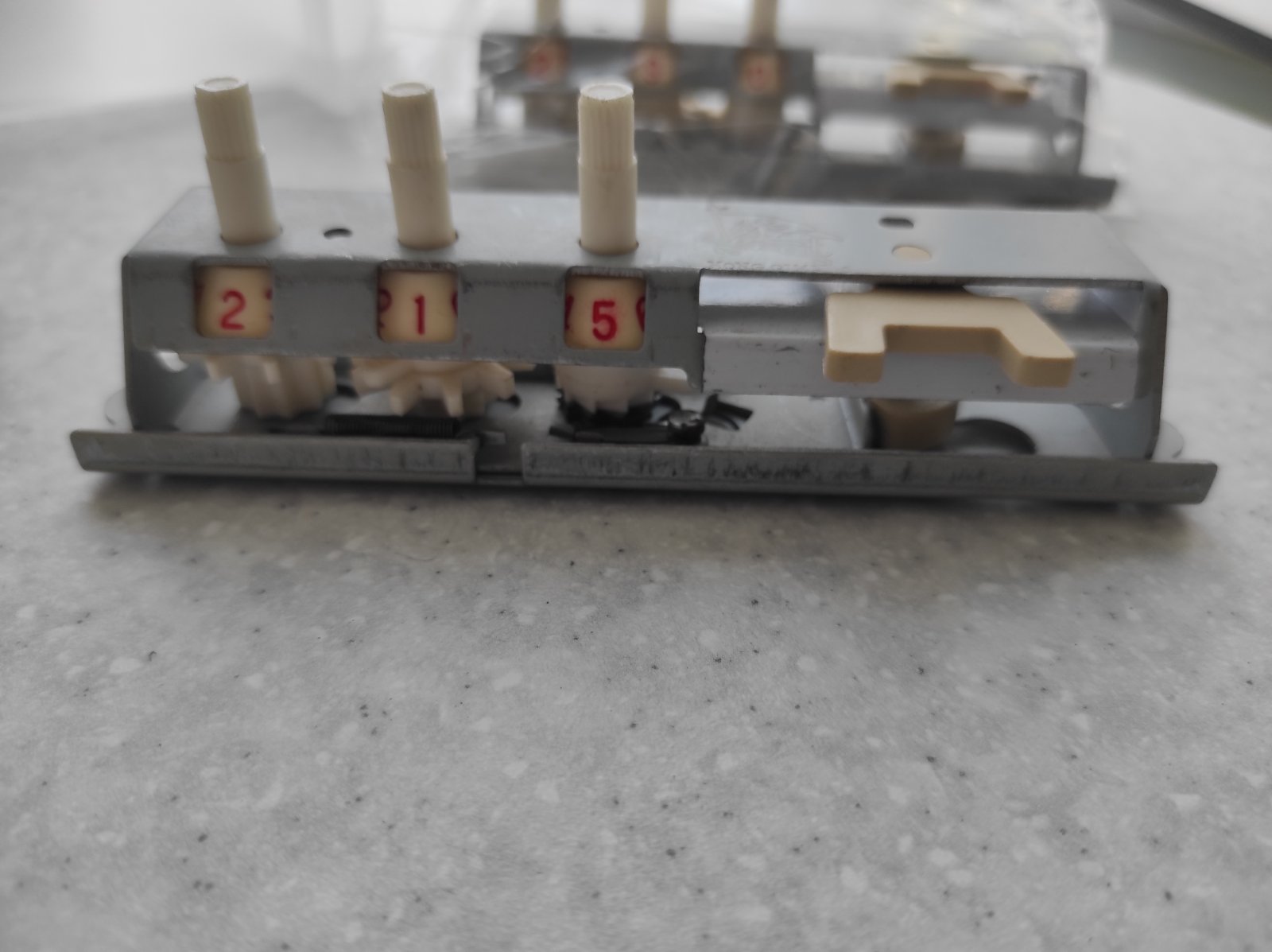 Лічильник влаштований brother.Ціна за шт