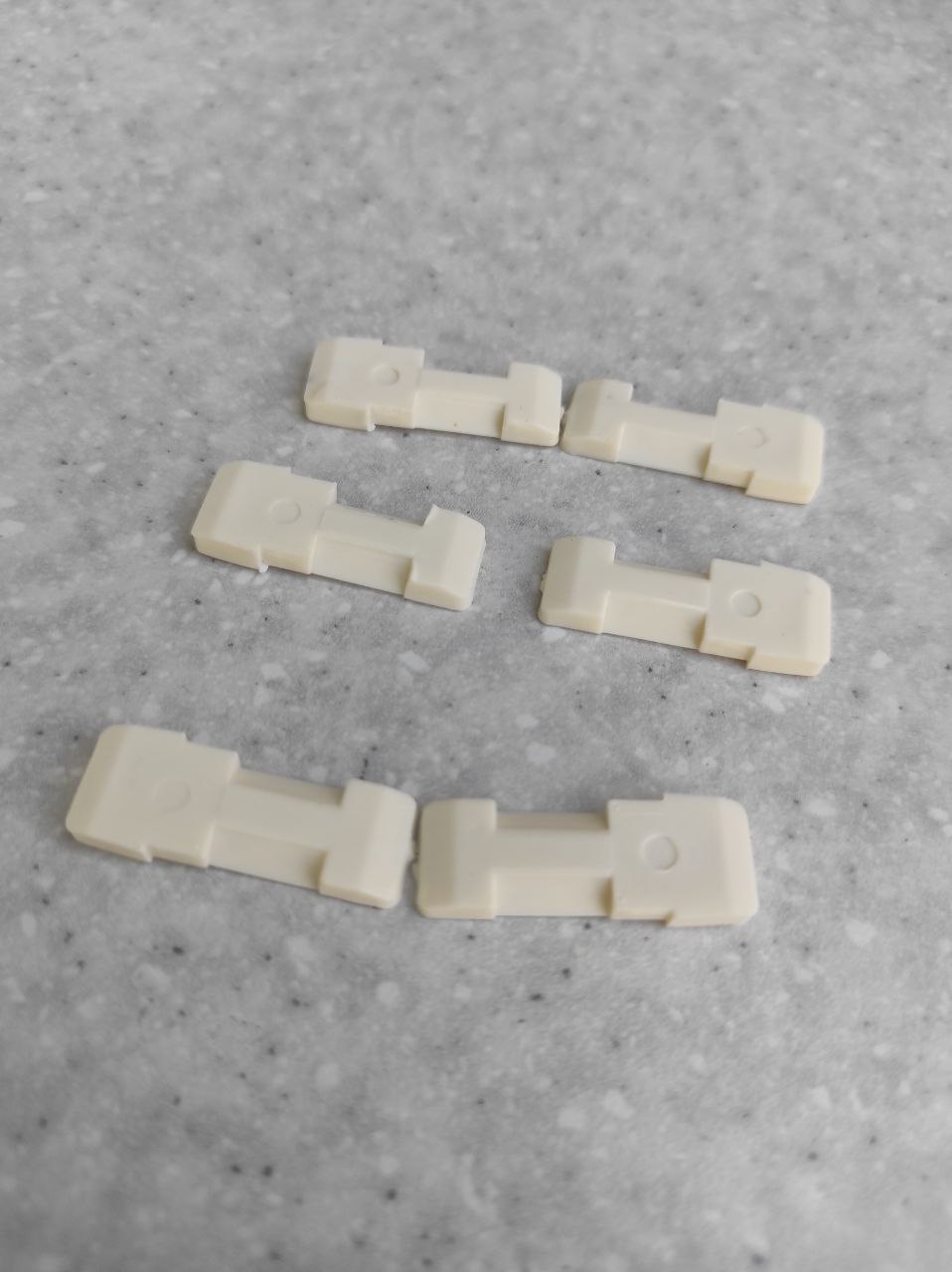 Пластикові заглушки на притисну планку Brother 