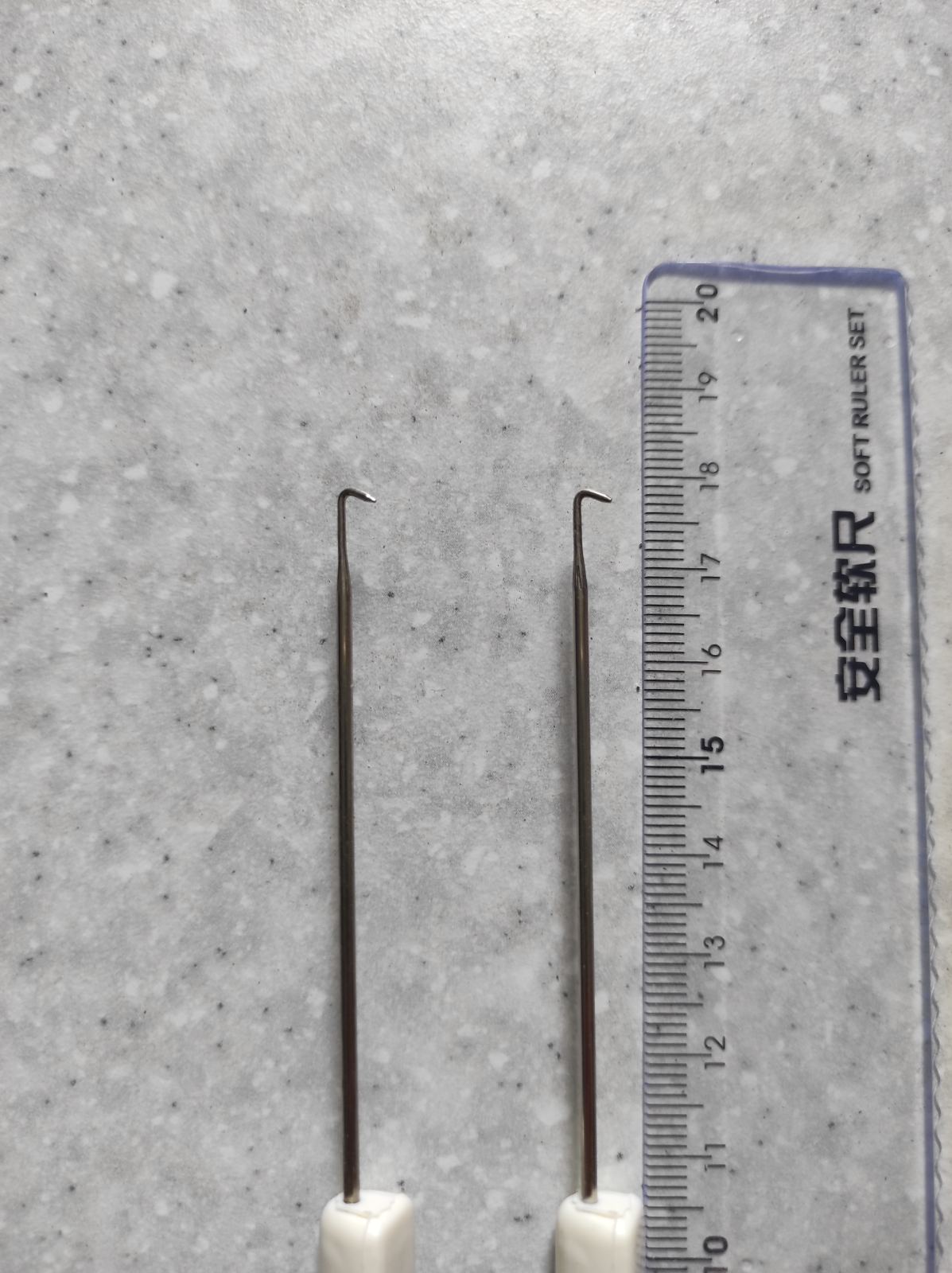 Робочий гачок з тонким гачком