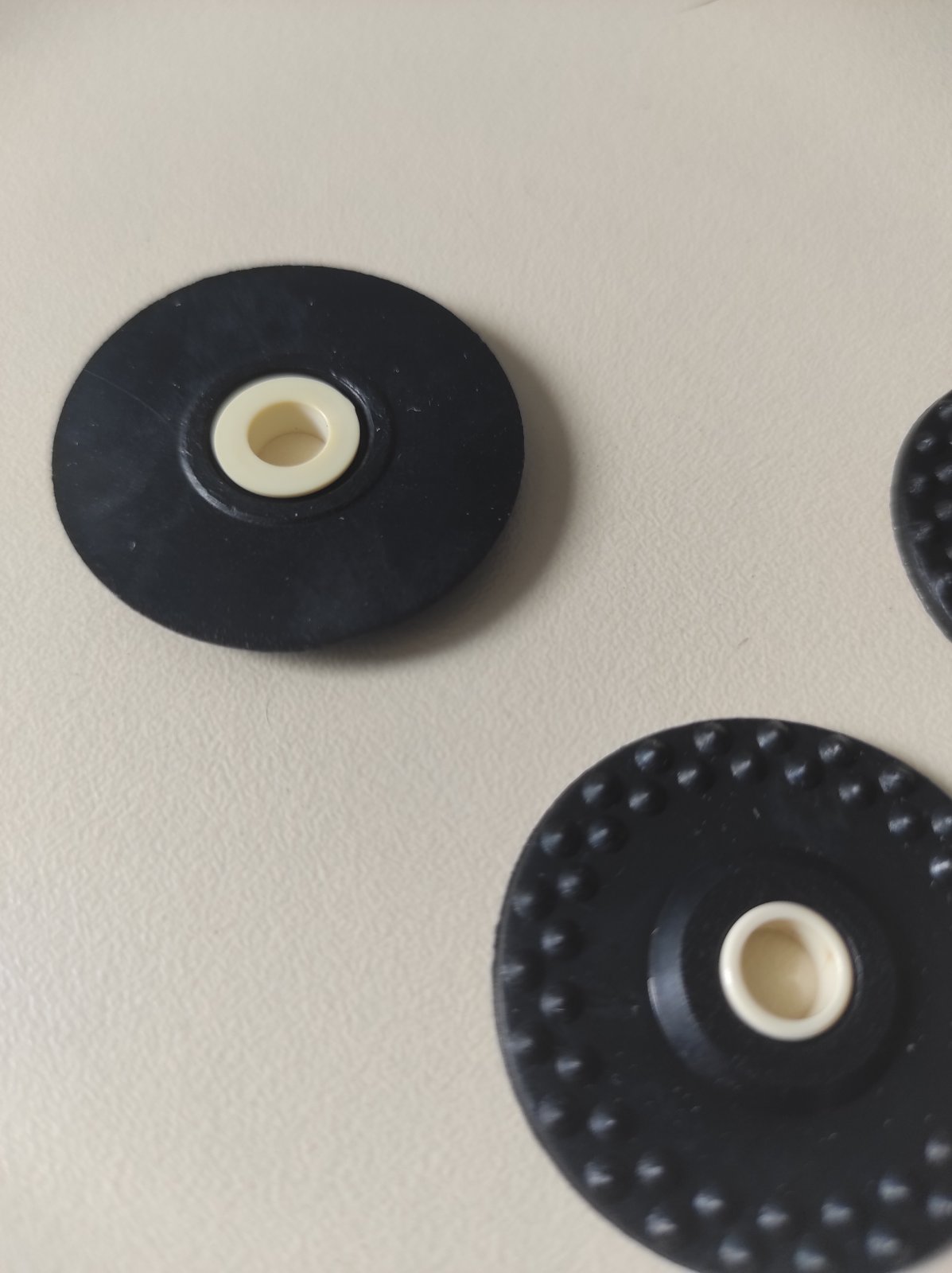 Гумове коліщатко Silver Reed, Brother  оригінальне made in Japan 