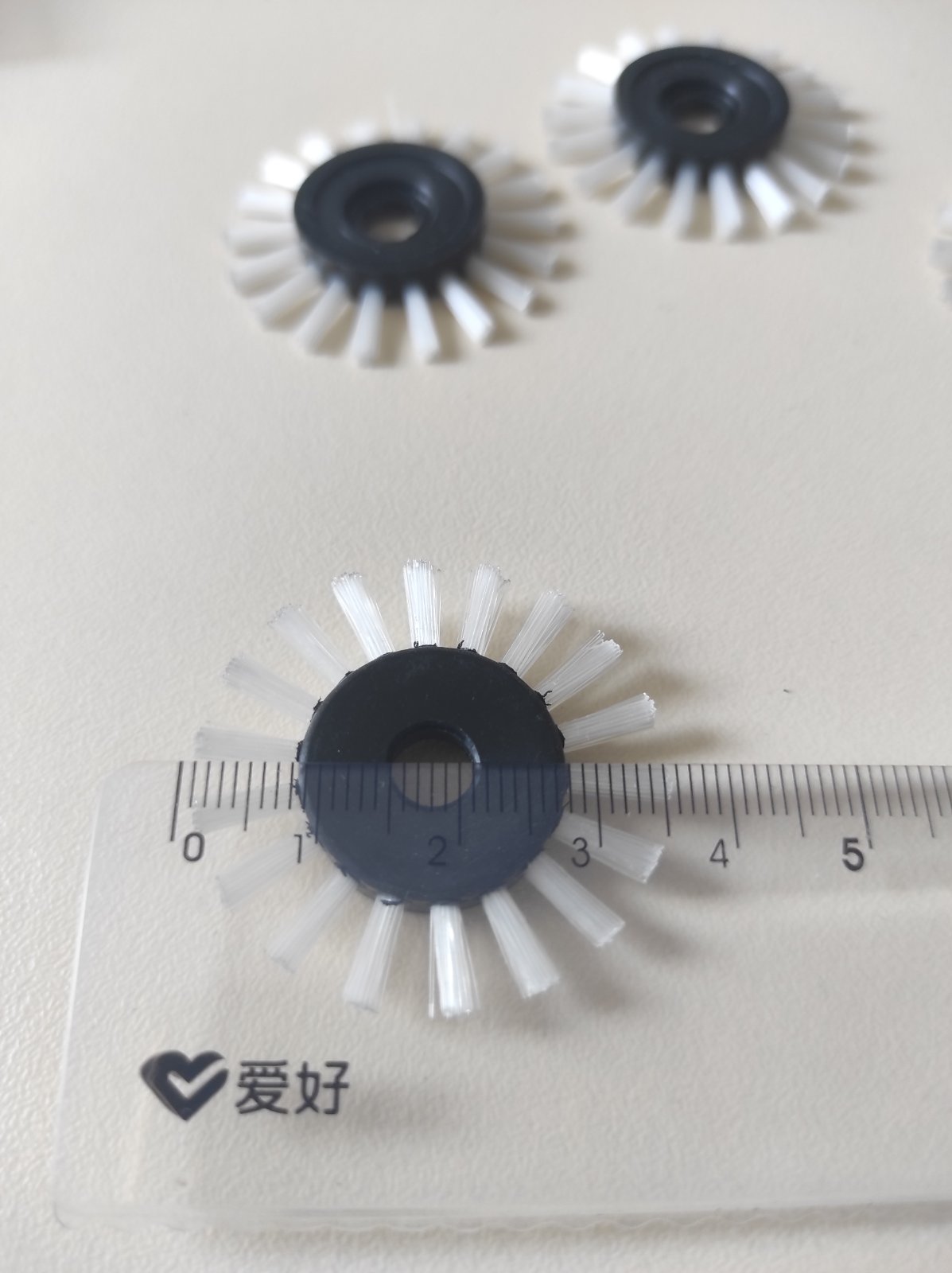 Коліщатко - щітка для основного плеча Silver Reed 