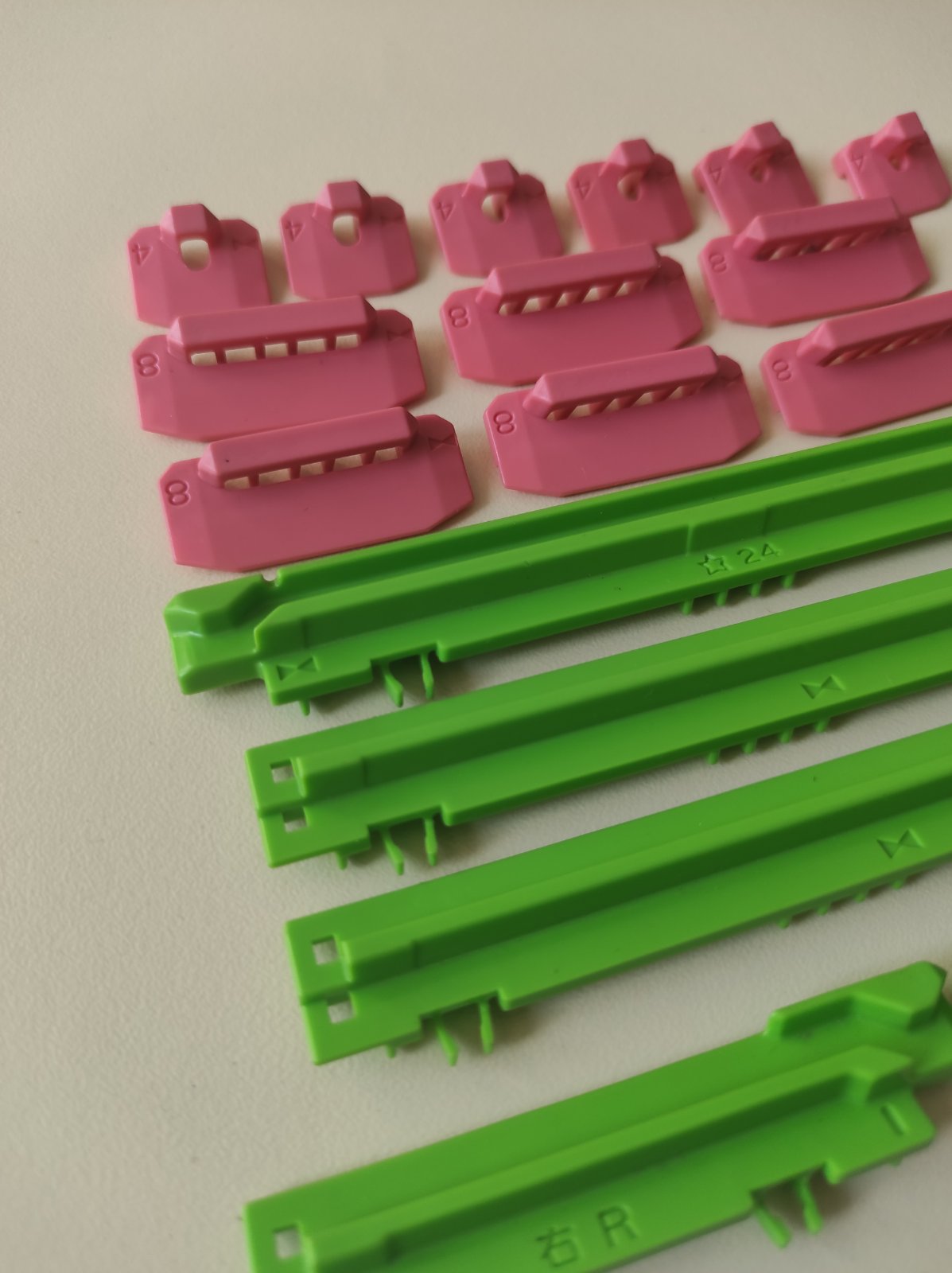 Повний оригінальний комплект 17 штук Обмежувачі для в'язальних машин 5 класу Brother