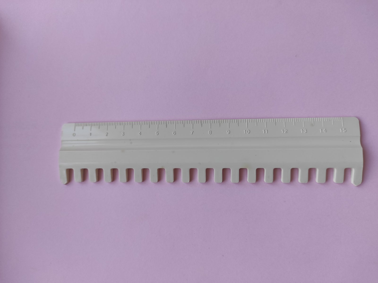 Розбірна Лінійка 1/1- інший край рівний , до усіх в'язальних машини 5кл відстань між голками 4, 5 мм