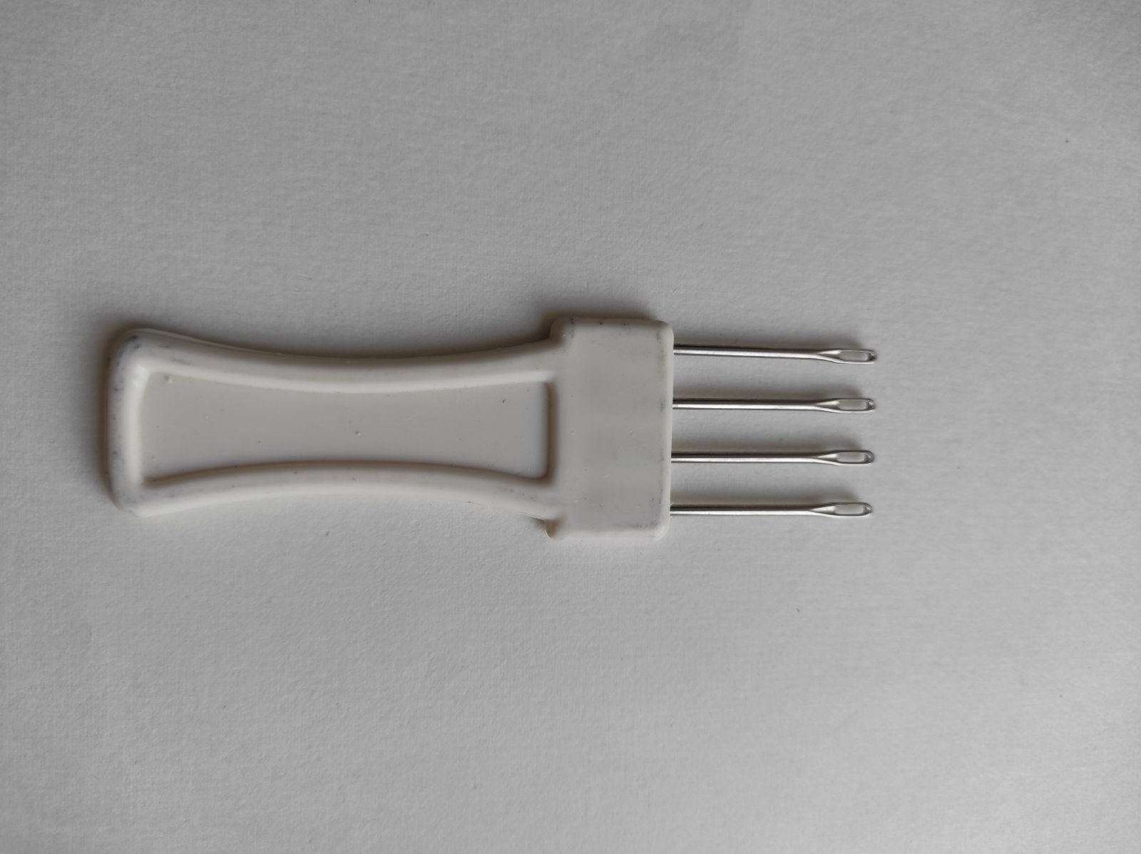 Деккер  4 вушковий 3 клас (9мм)