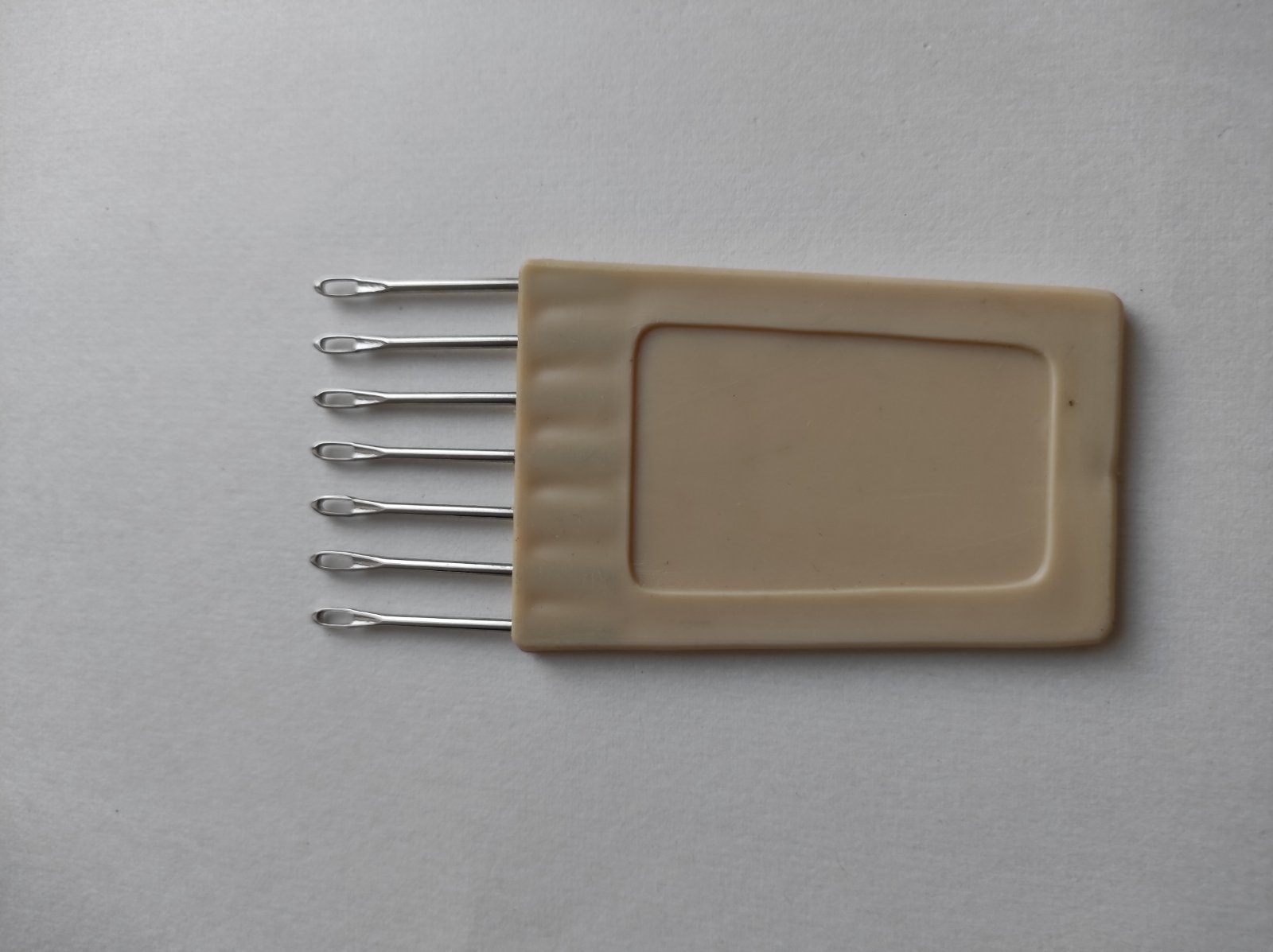 Деккер  8 вушковий 3 клас (9мм)