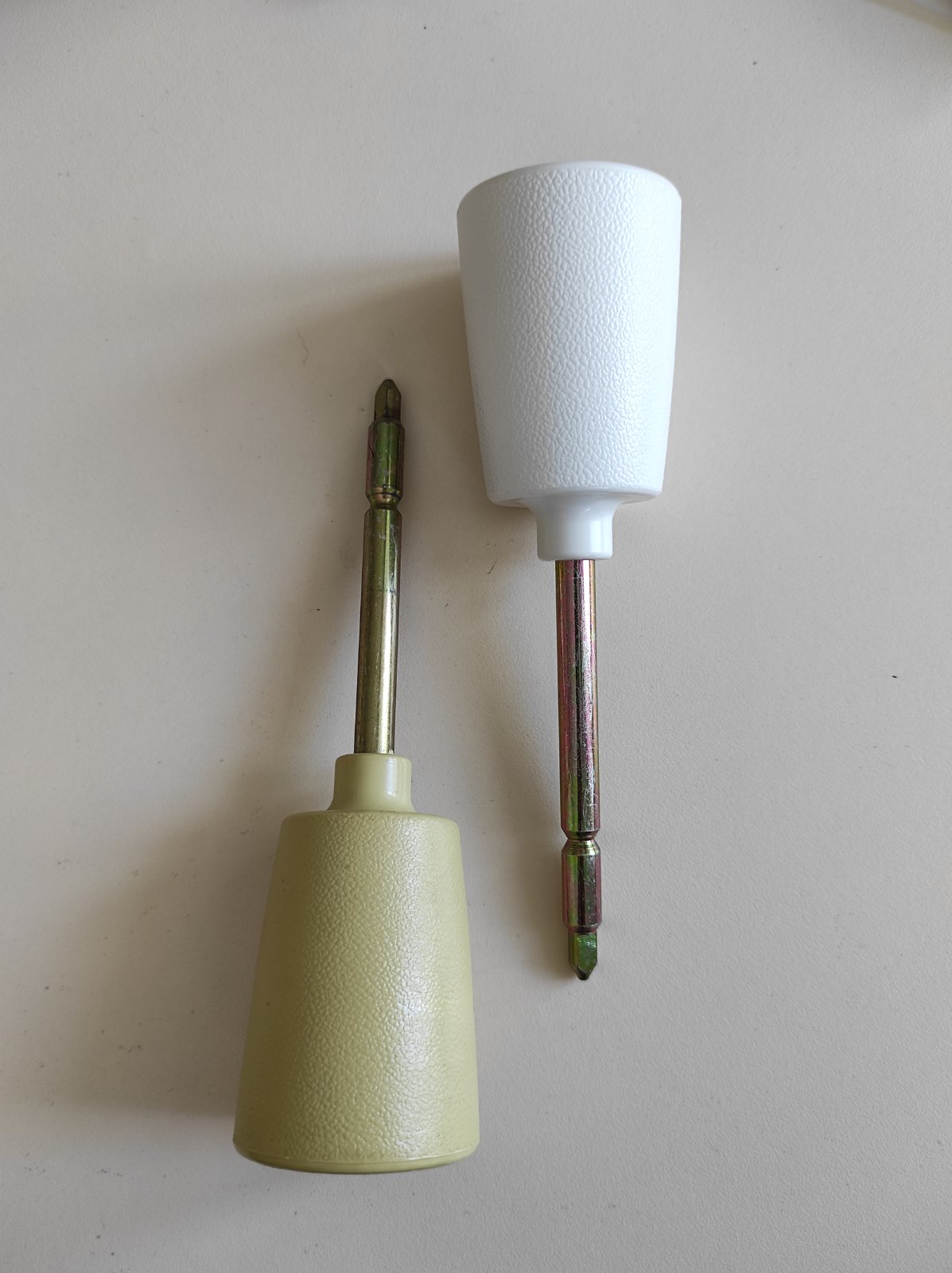 Ричаг перемикання півкроку Silver Reed.Ціна за шт