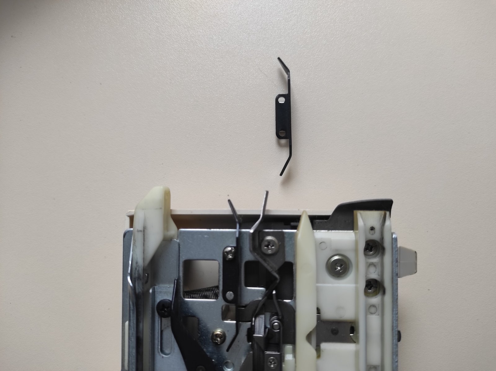 Запчастина №125 до основної каретки Brother.Ціна за шт