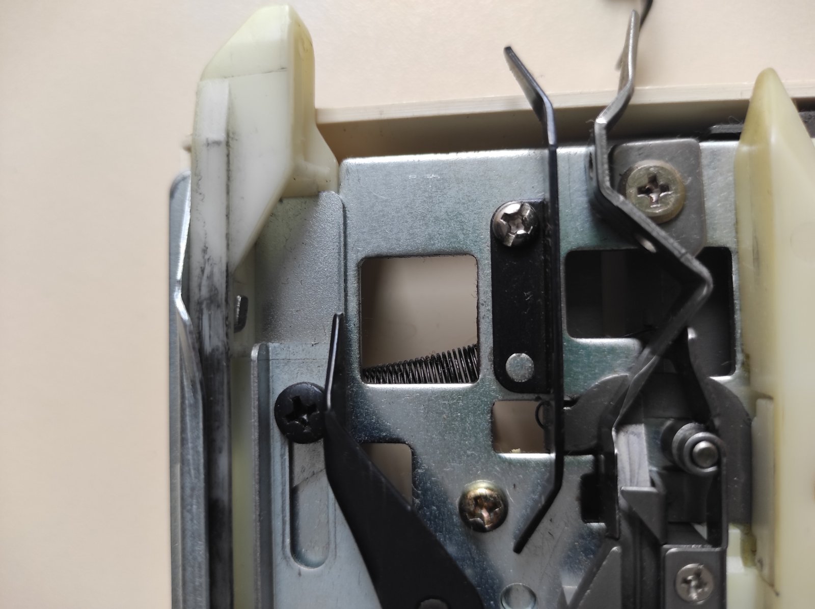 Запчастина №125 до основної каретки Brother.Ціна за шт