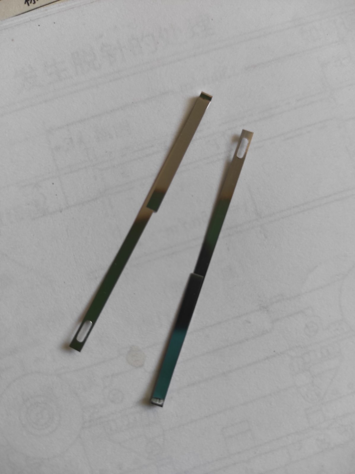 Бокова пружина Silver Reed SK Ціна вказана за одну пару