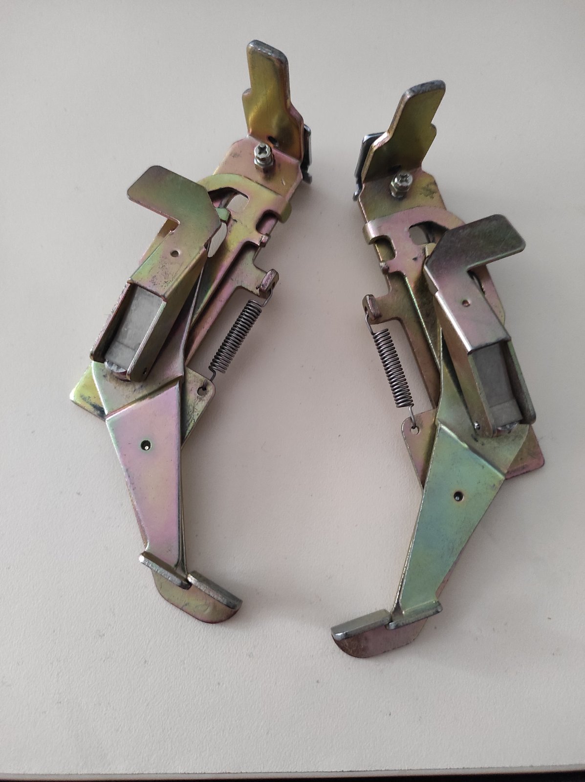 Консоль (підйомник фонтури) KR830 Japan . Ціна вказана за пару