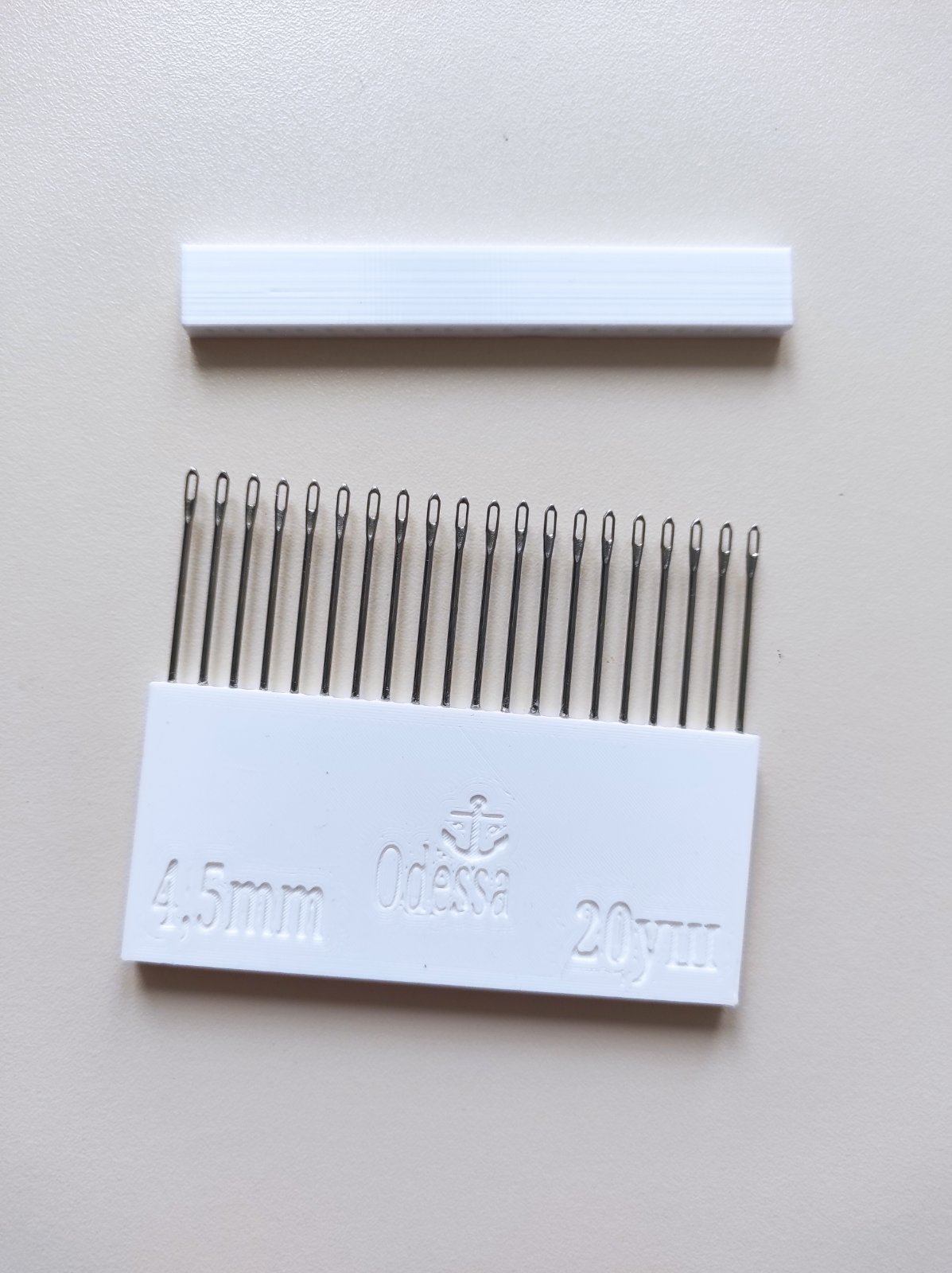 Деккер 20вуш 5 класу відстань між голками 4,5 мм з кришкою