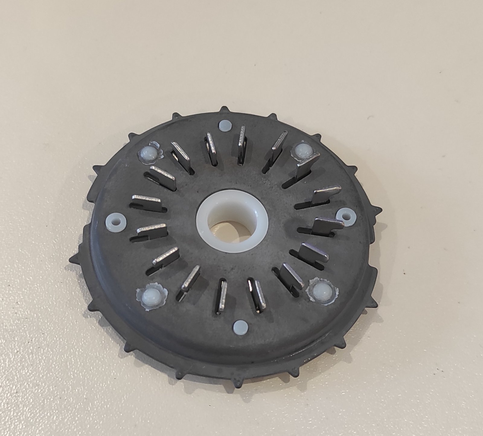 Колесо зчеплення в зборі,до перфокарточних в'язальних машини Brother, деталь C46 зроблено в Японії.