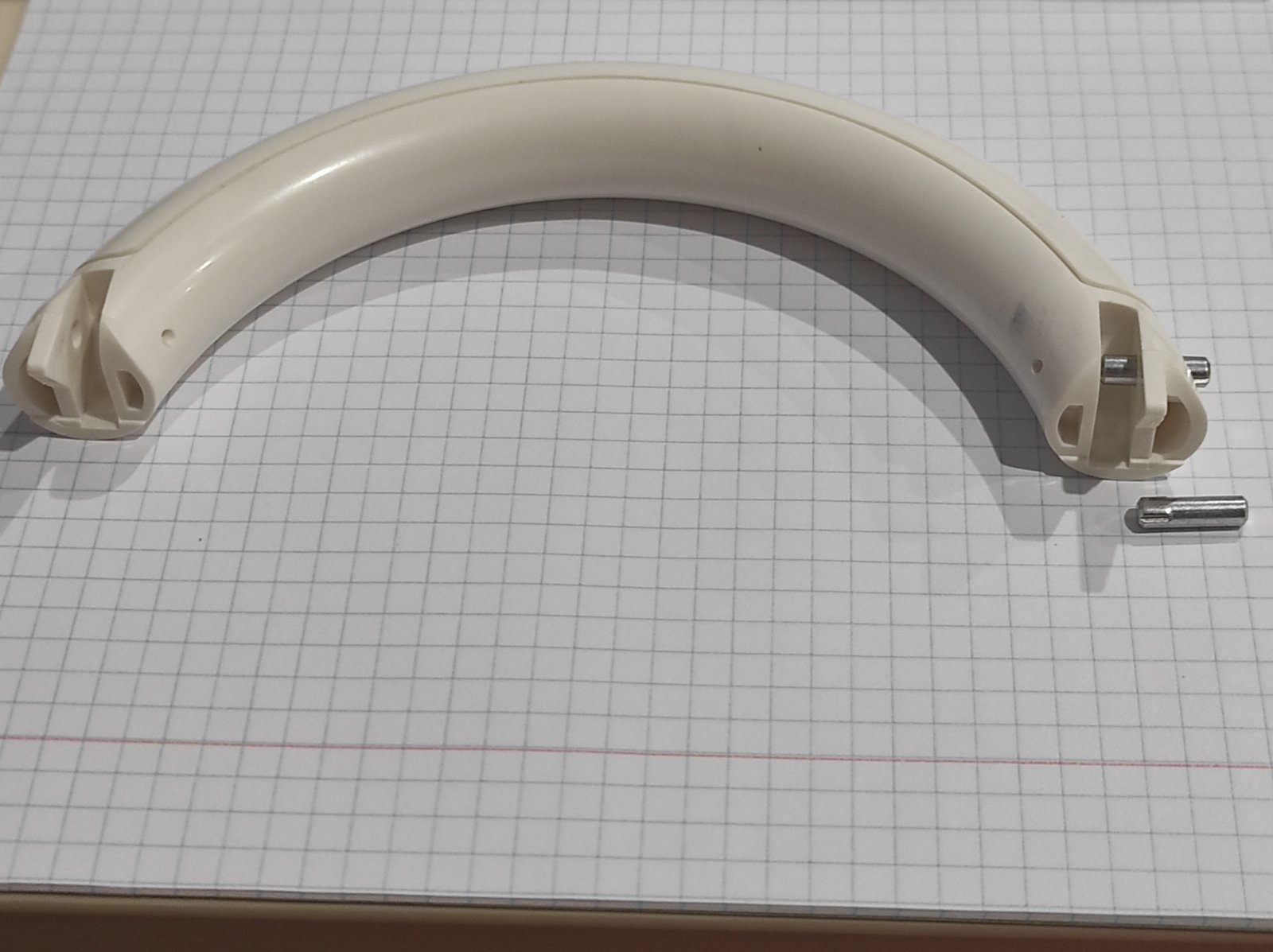 Гвинт ручки каретки LK Silver Reed . Ціна вказана за одну штуку.