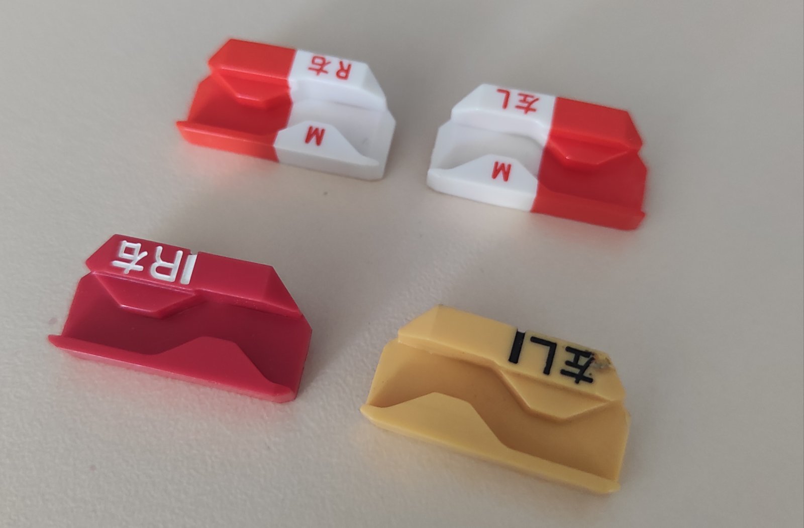 Обмежувальний кулачок M (L+R) Silver Reed 5 Клас Комплект із 2 штук