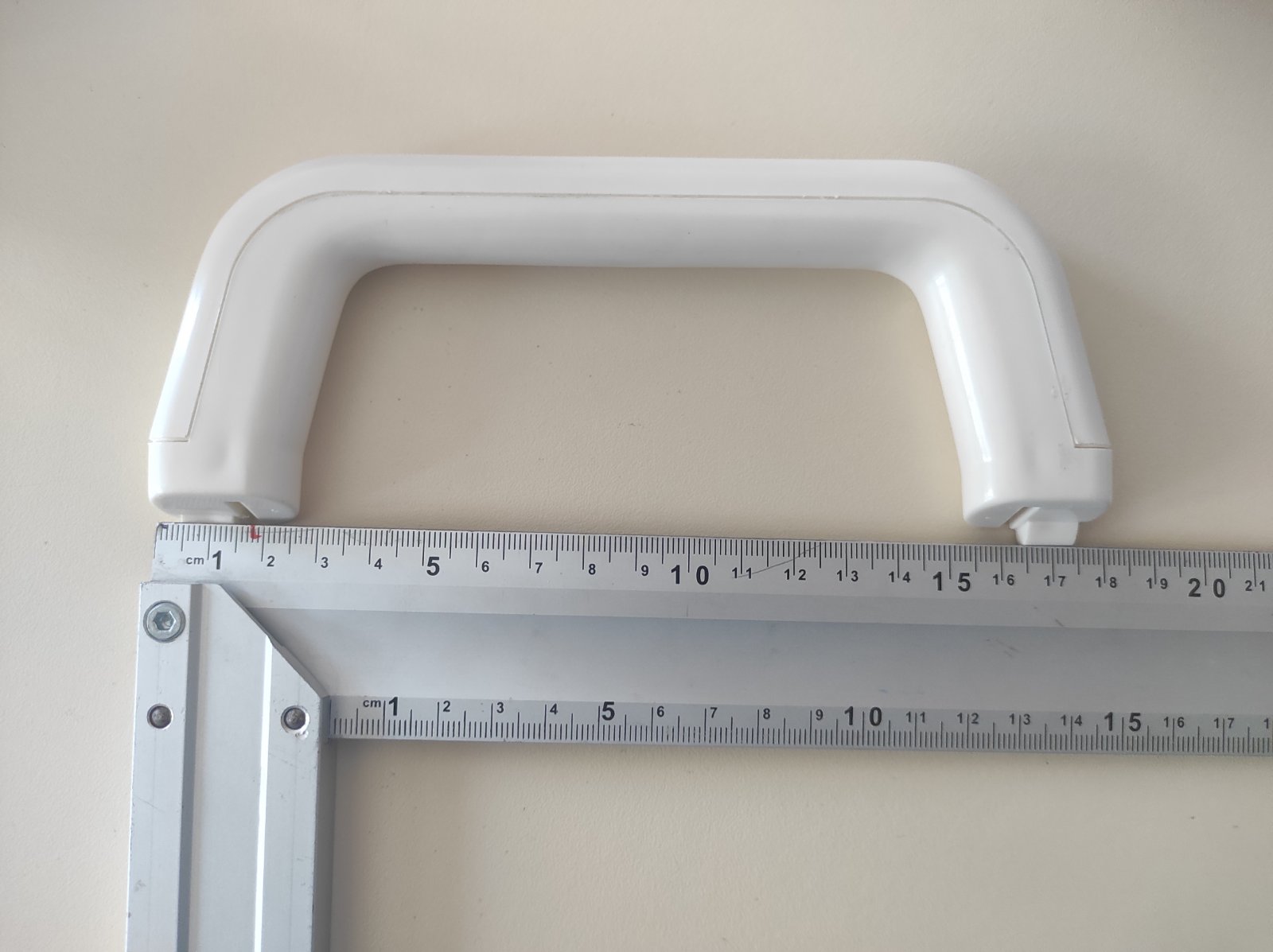 Ручка каретки в'язальної машини Brother KH860 KH868 KH970 KH260 та інших моделей 5 класу brother Ціна вказана за штуку.