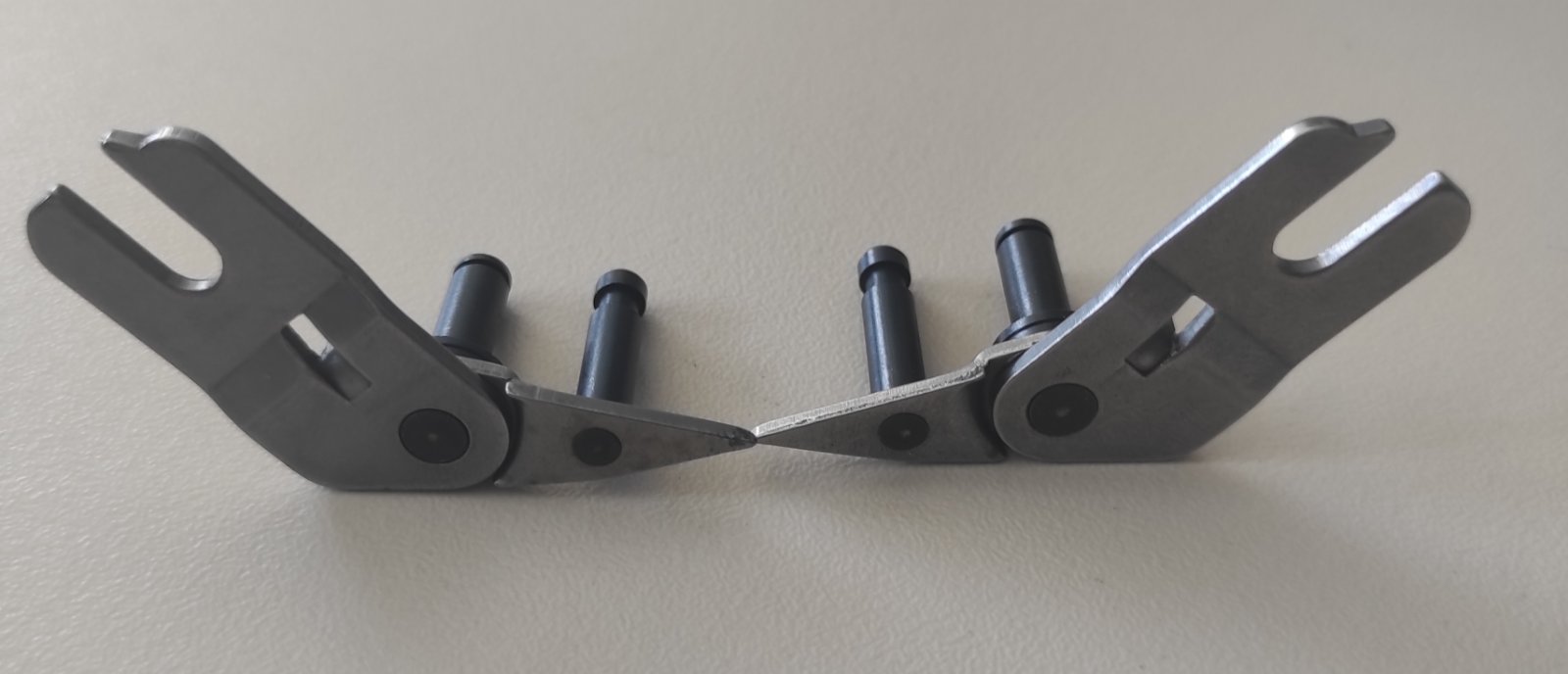 Клини №81№82  Brother KH260 Ціна вказана за пару