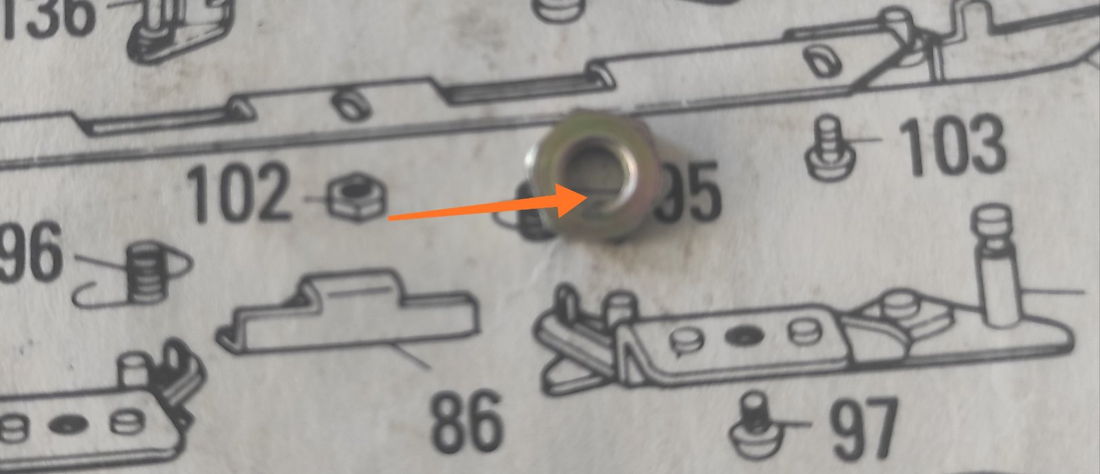 Гайка запчастина №102 №121  Brother KH 5 клас, 3 клас  Ціна вказана за штуку