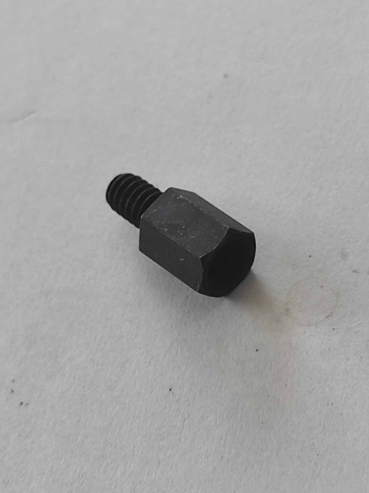 Гвинт основної каретки . Запчастина №А155 brother KH 260 Ціна вказана за штуку