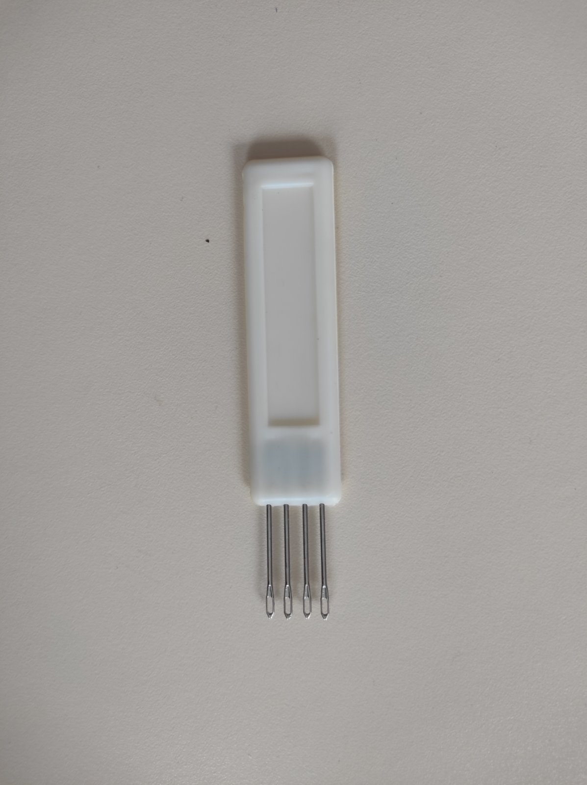 Деккер 4 вуш до 5 класу в'язальних машин 4,5мм розташування між голками