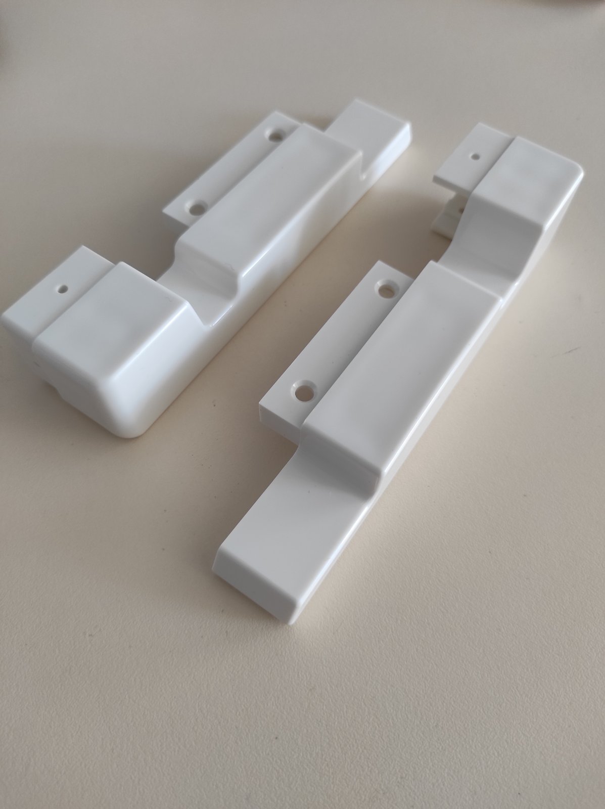 Пластикові боковини Silver Reed SRP50,60,325(додаткова фонтура) L,R(ліва права) Ціна вказана за пару