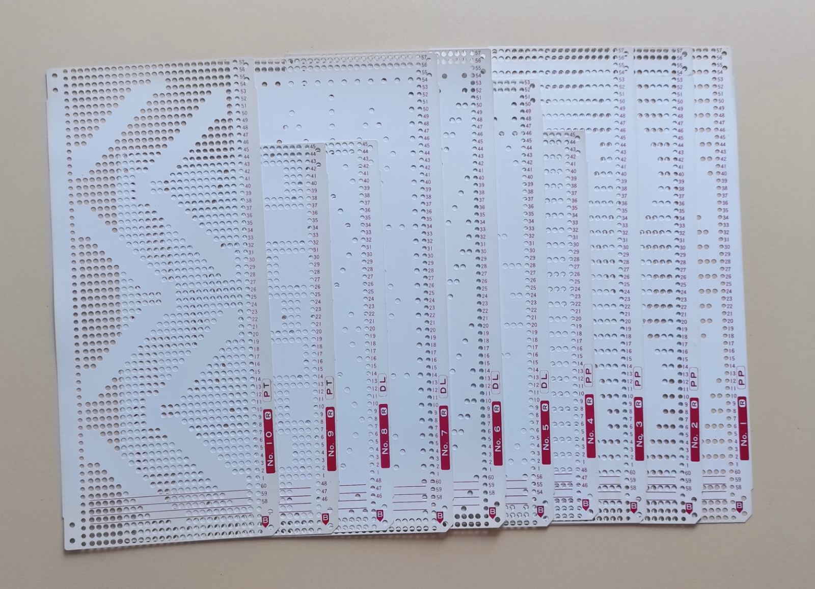 Набір стандартних перфокарт Silver Reed SRP50, 60  набір двосторонній ,в комплекті 10шт