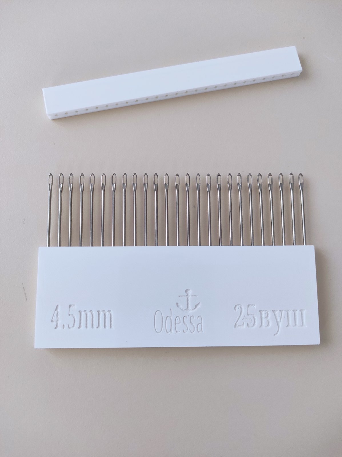 Деккер 25 вушковий для в’язальних машин 5-го класу відстань між голками 4,5мм