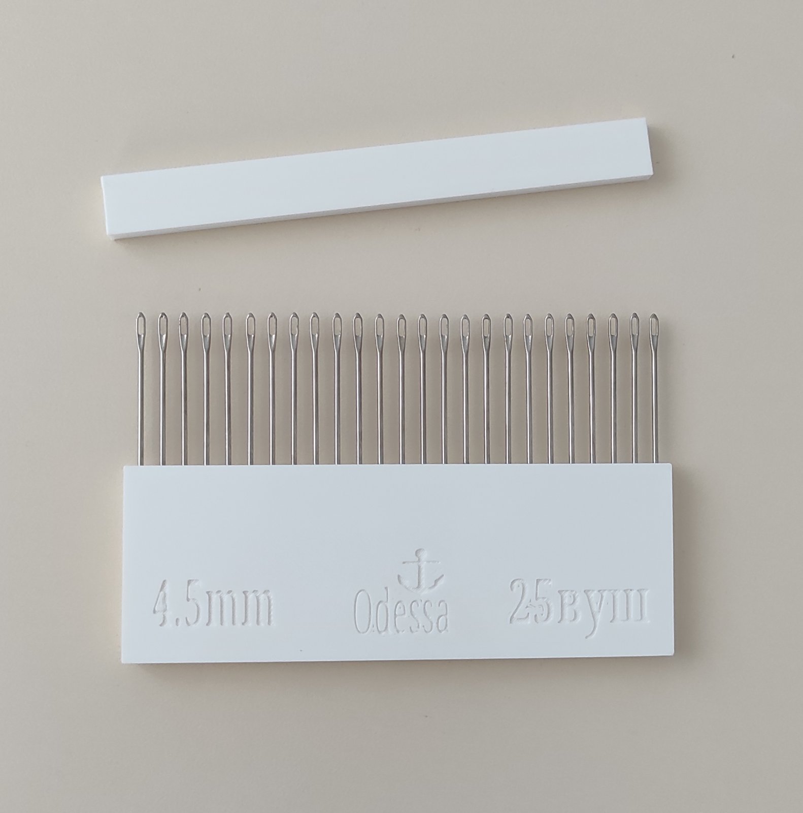 Деккер 25 вушковий для в’язальних машин 5-го класу відстань між голками 4,5мм