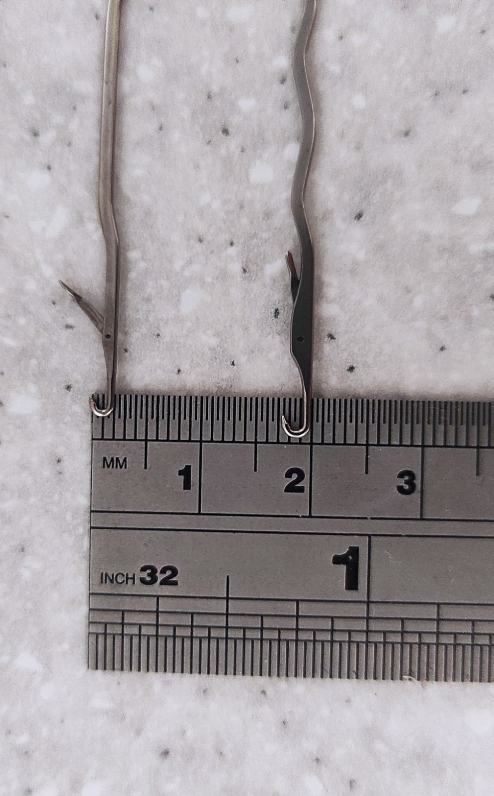 Подвійний петлеулавлювач для лицьових та зворотних петель