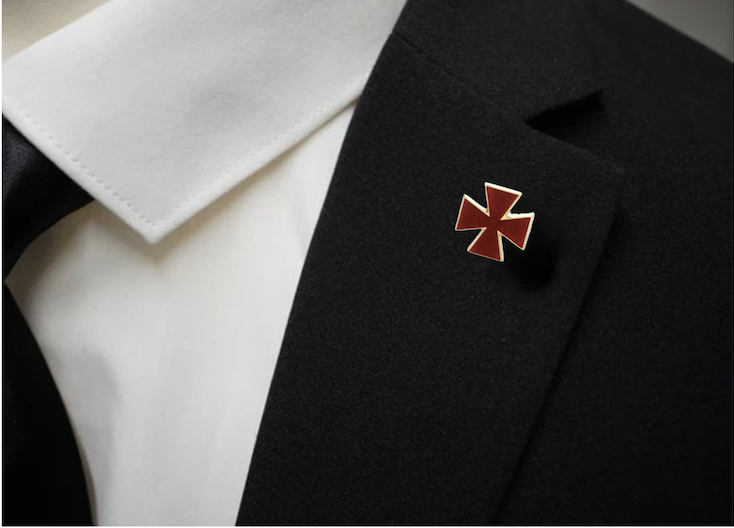 Sankt Georgskors jakkenål | 18 karat gull | Sølv 