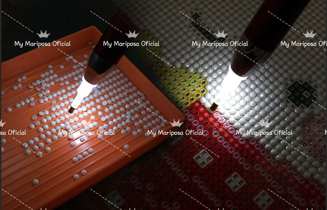 Kit Caneta Metálica Led com Tabuleiro, 6 Pontas Aleatórias Plásticas e Oferta de Pilha para Pintura de Diamantes