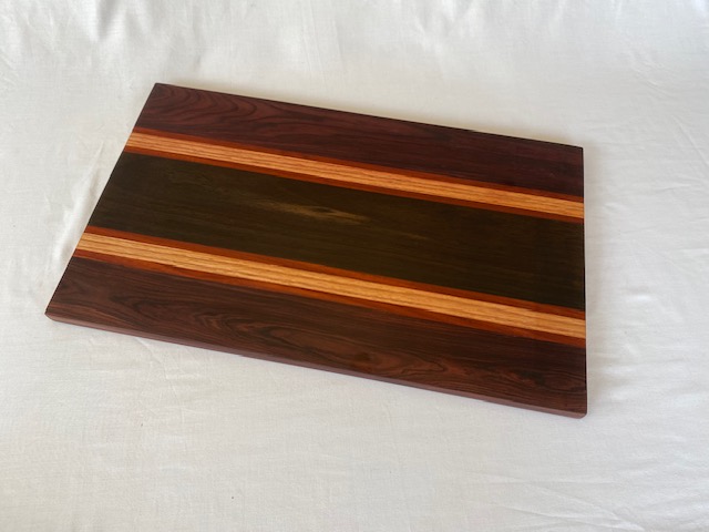 Wooden cutting board