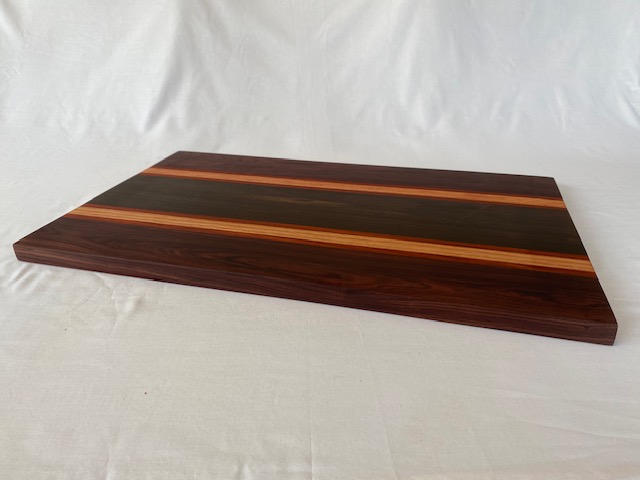 Wooden cutting board