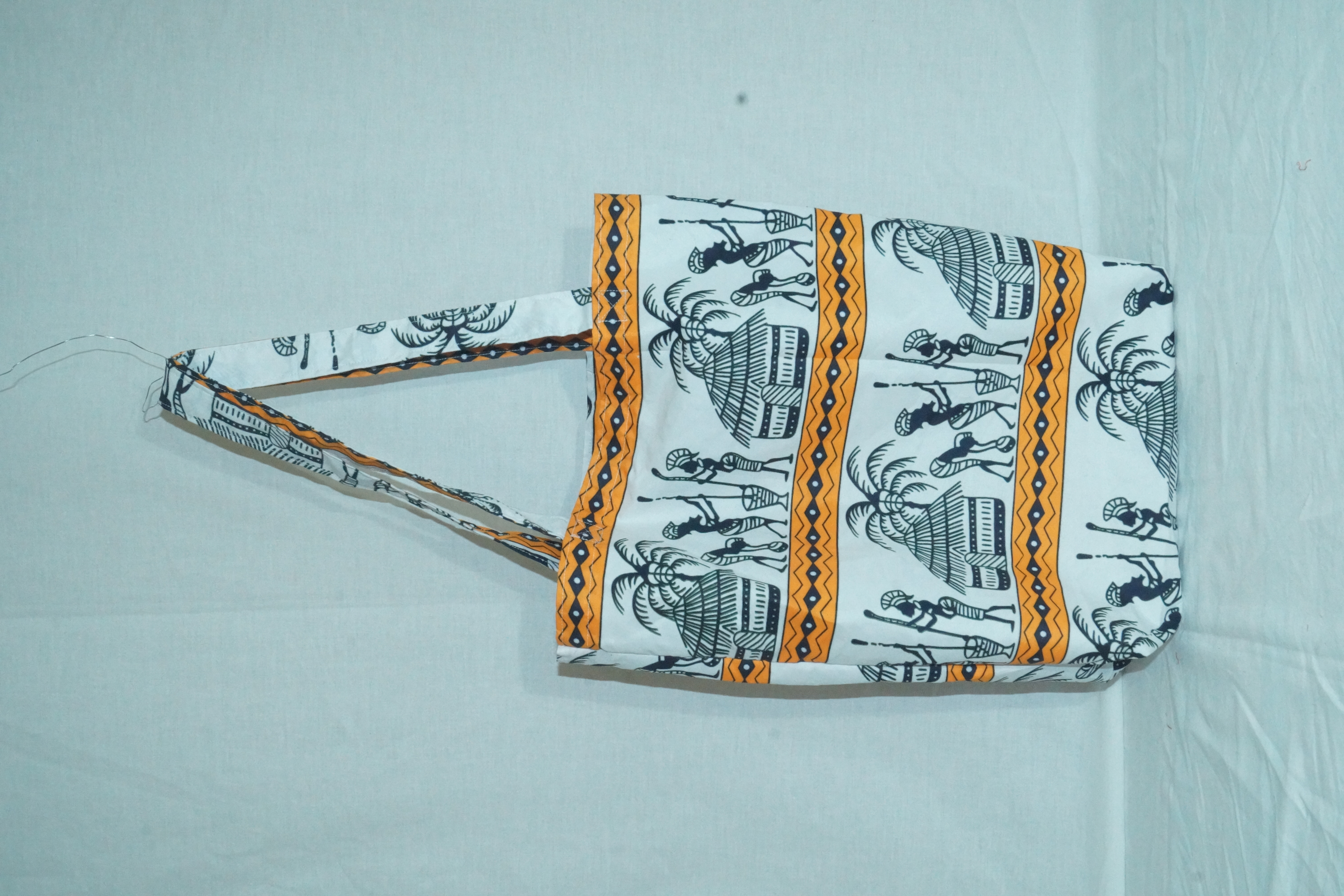 Tote bag blanc et orange