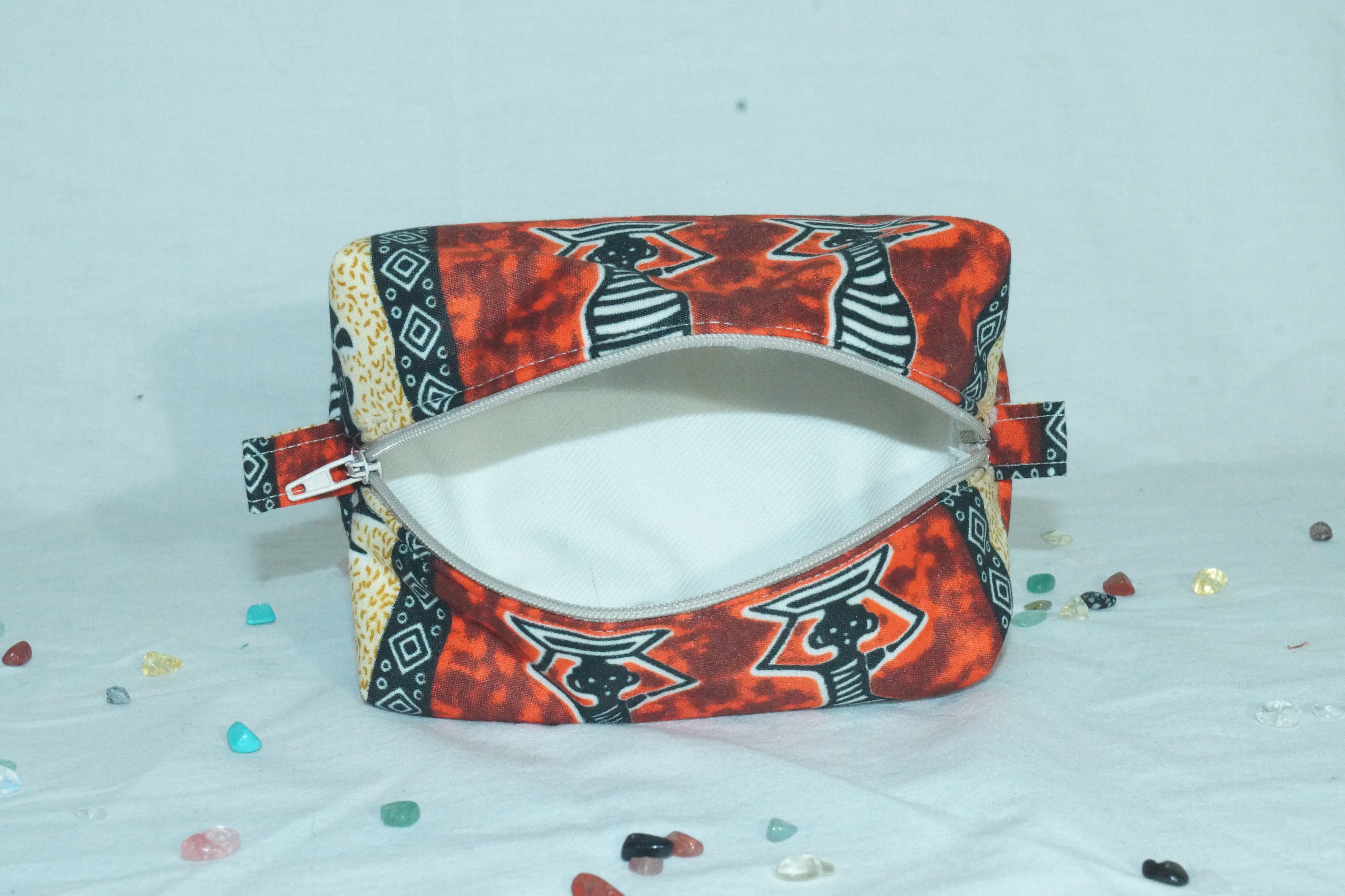 Trousse orange et beige