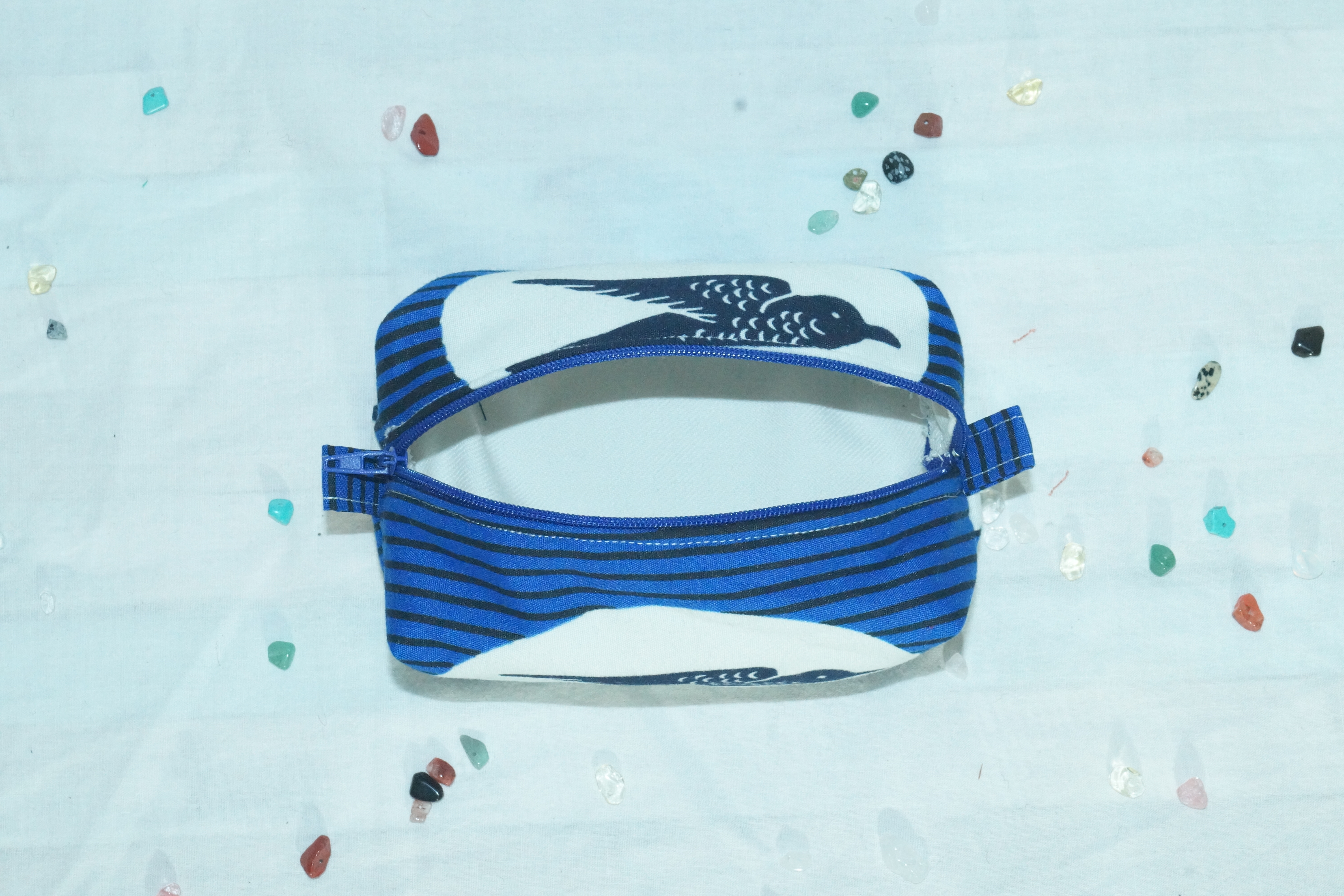 Trousse oiseaux bleue et blanche